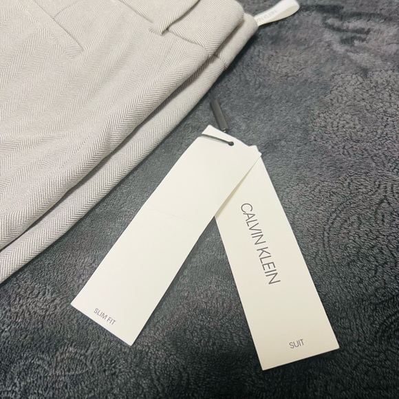 Calvin Klein - Women’s Formal Pant Suits - Picture 4 of 5